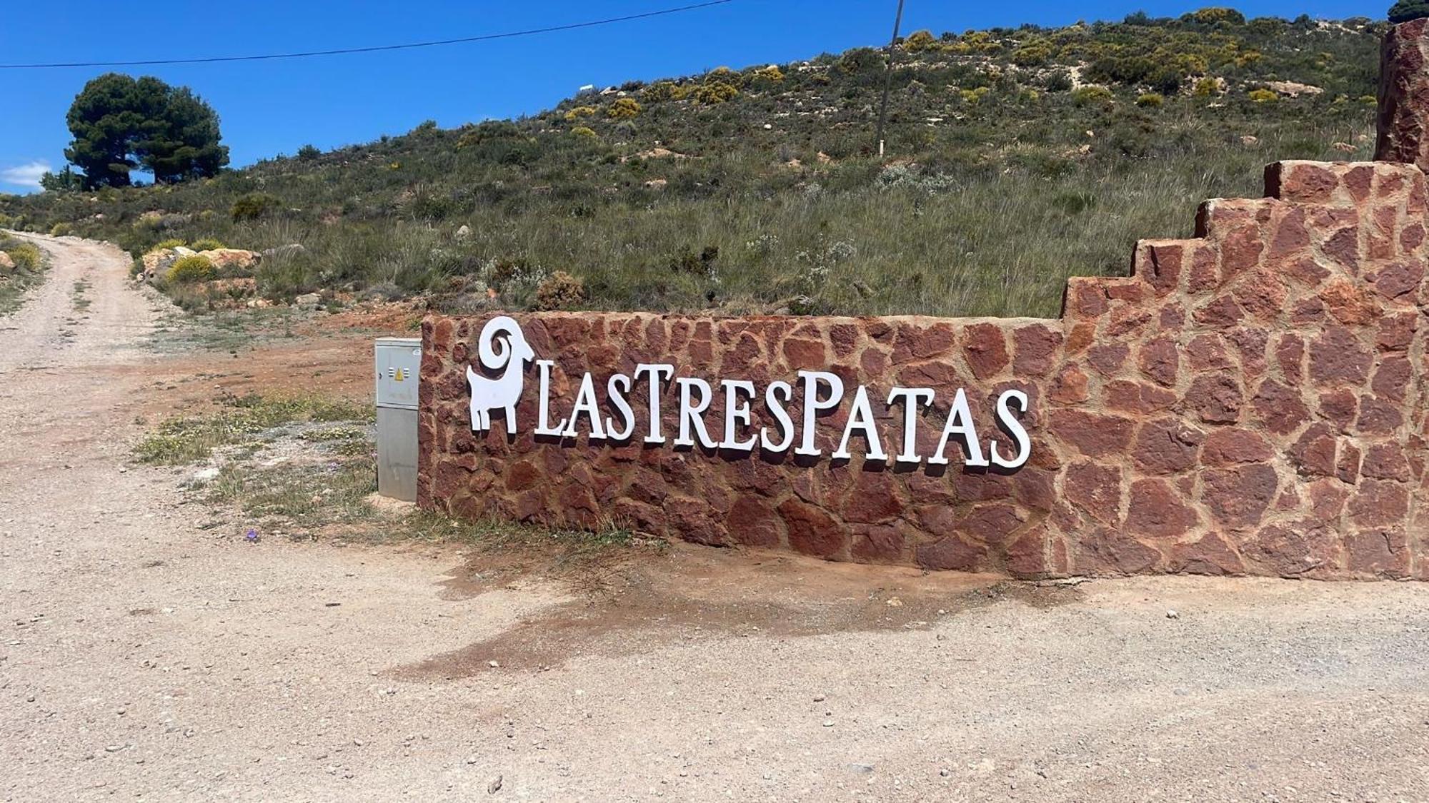 Tres Patas Complejo Rural 3*